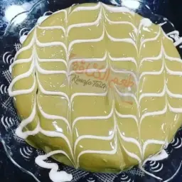 بان كيك بستاشيو - وسط